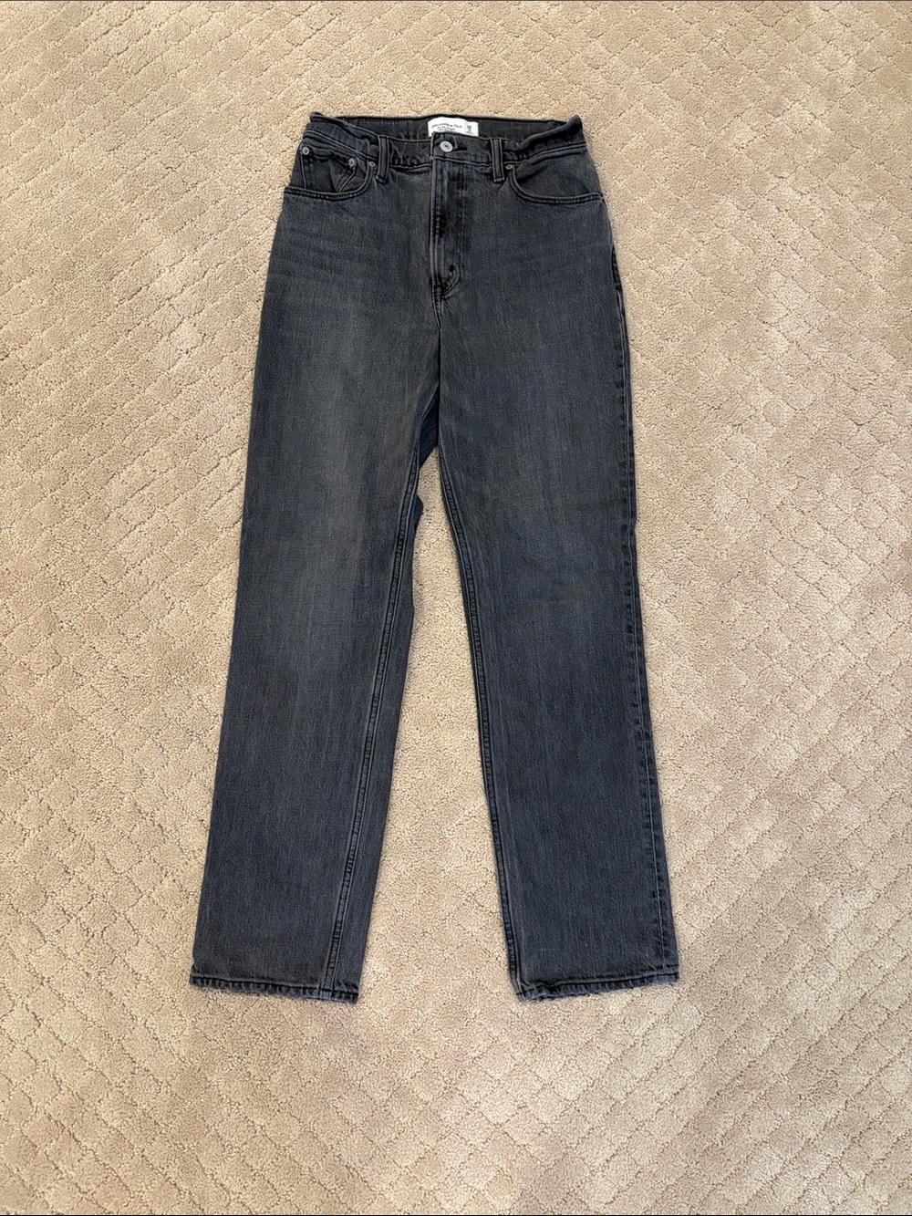 Abercrombie & Fitch Women's ‘90s Straight Ultra High Rise — Washed Black